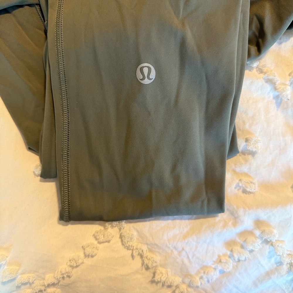 Lululemon light Green Leggings size 4